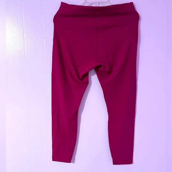 Lululemon Athletica Pink High Rise Cropped Leggings Size 10 - Picture 5 of 12